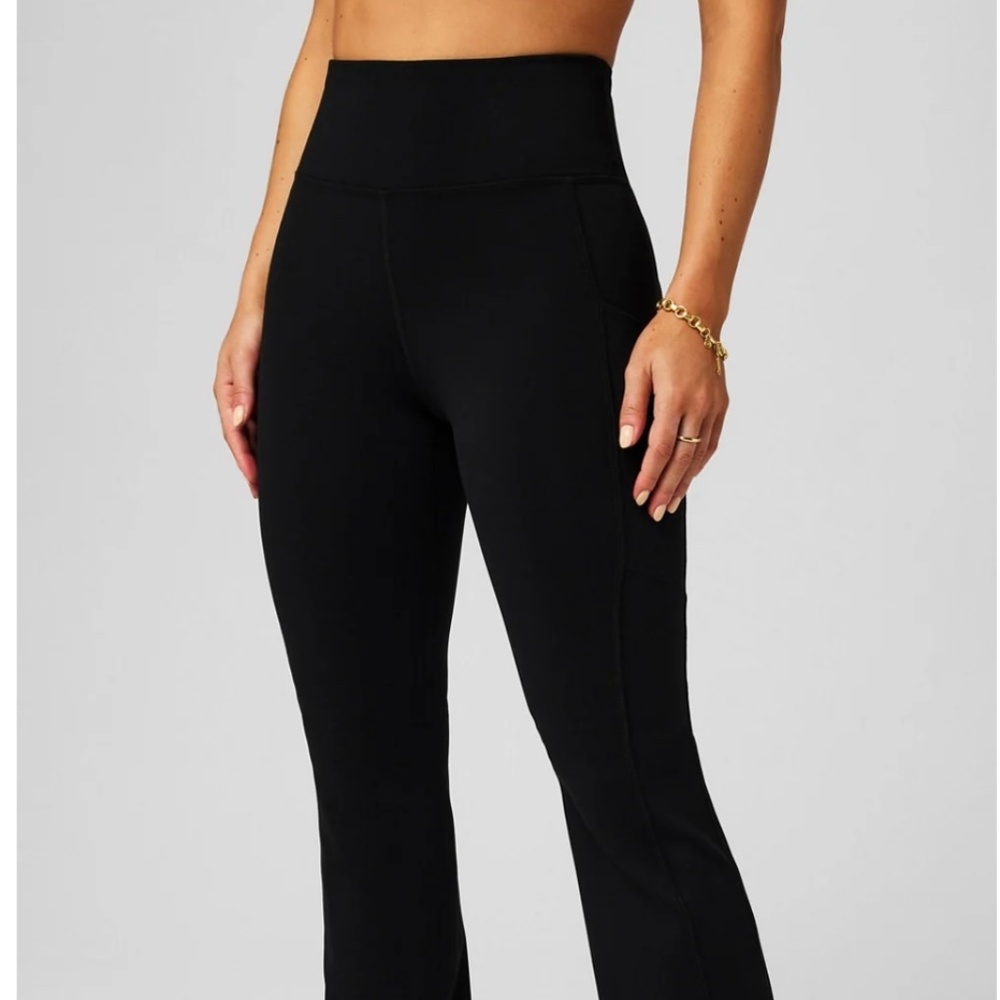 Pocketed high-waist mini flare